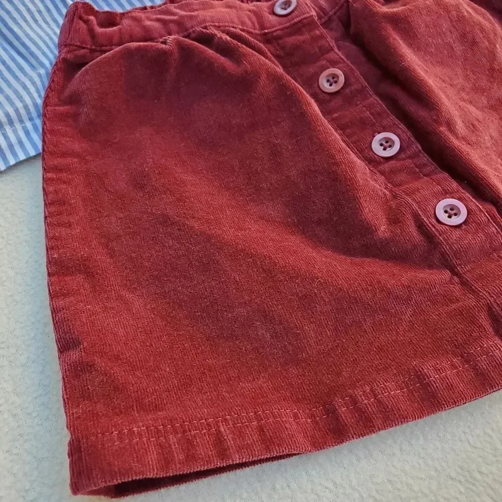 Girls 2 tops and skirt bundle Size 4-5